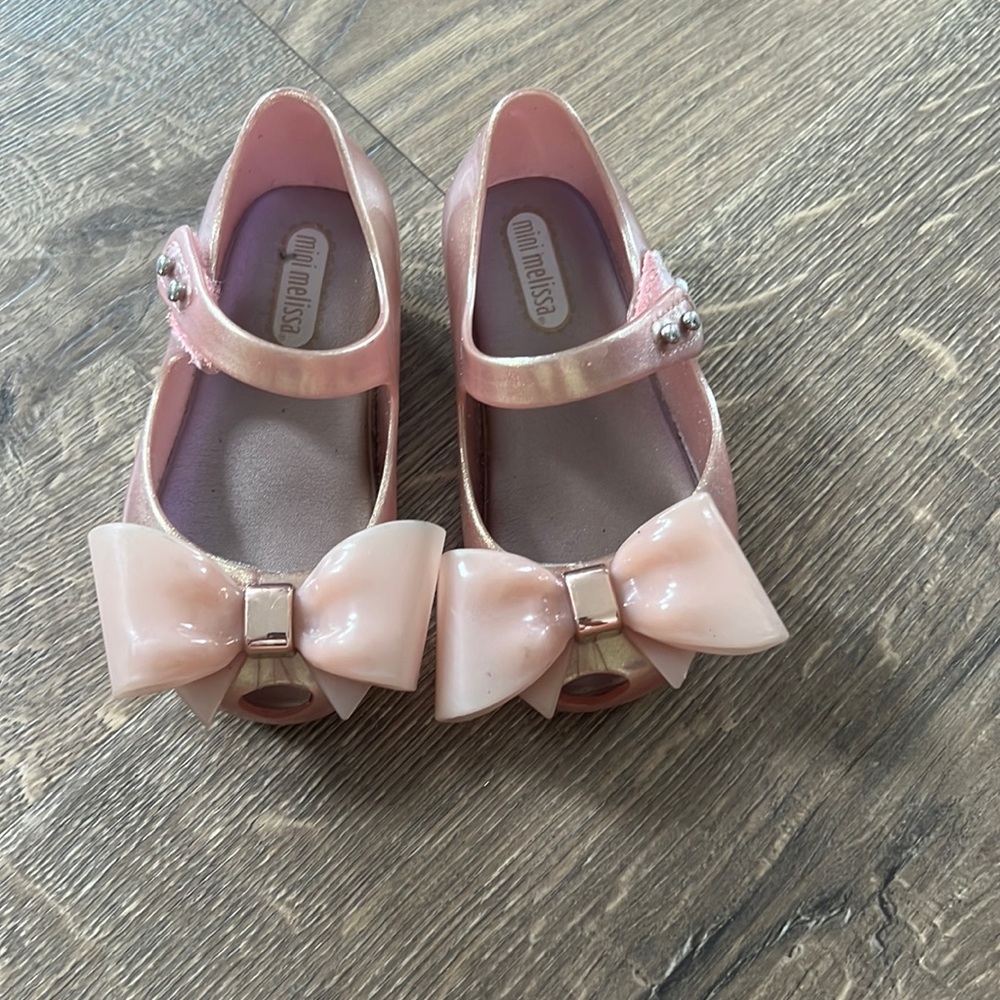 Mini Melissa size 6